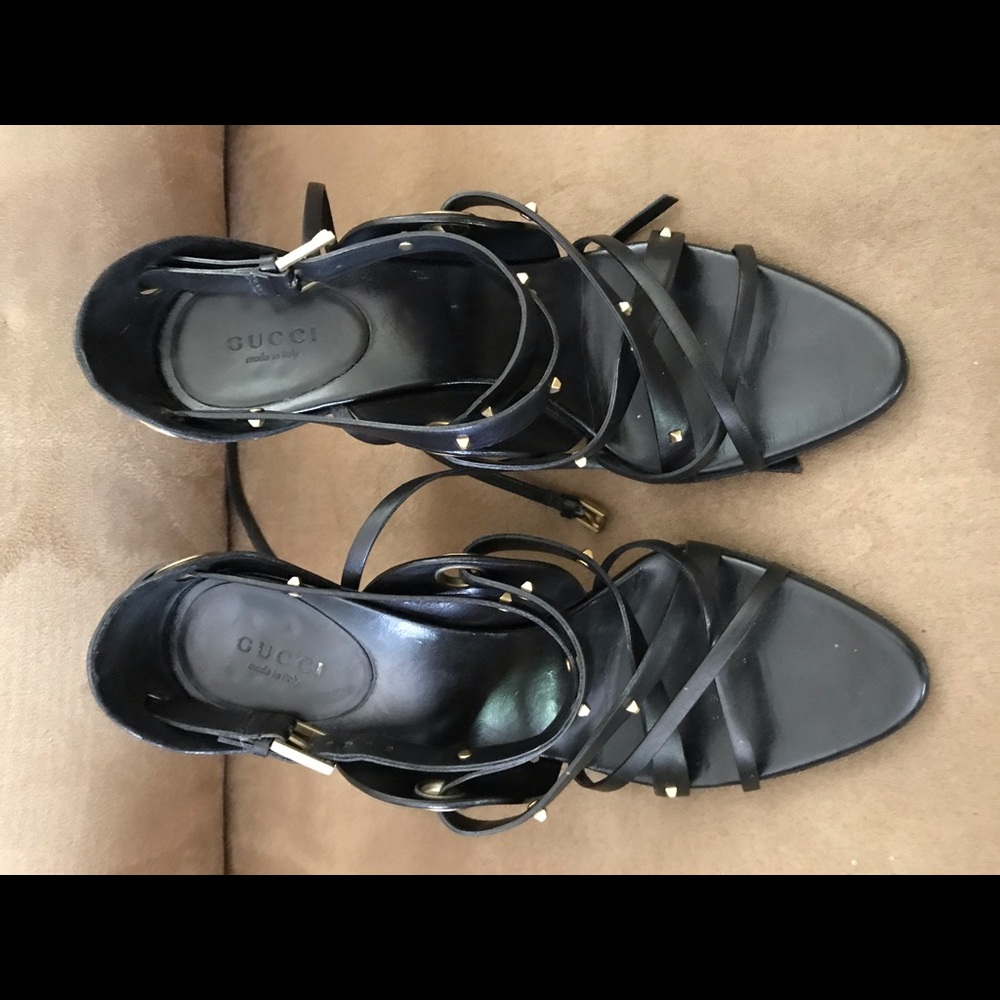 Authentic Gucci high heel sandals 😍😍